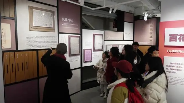 四川报业博物馆首场研学活动举行，5所高校师生开启“开学第一课”